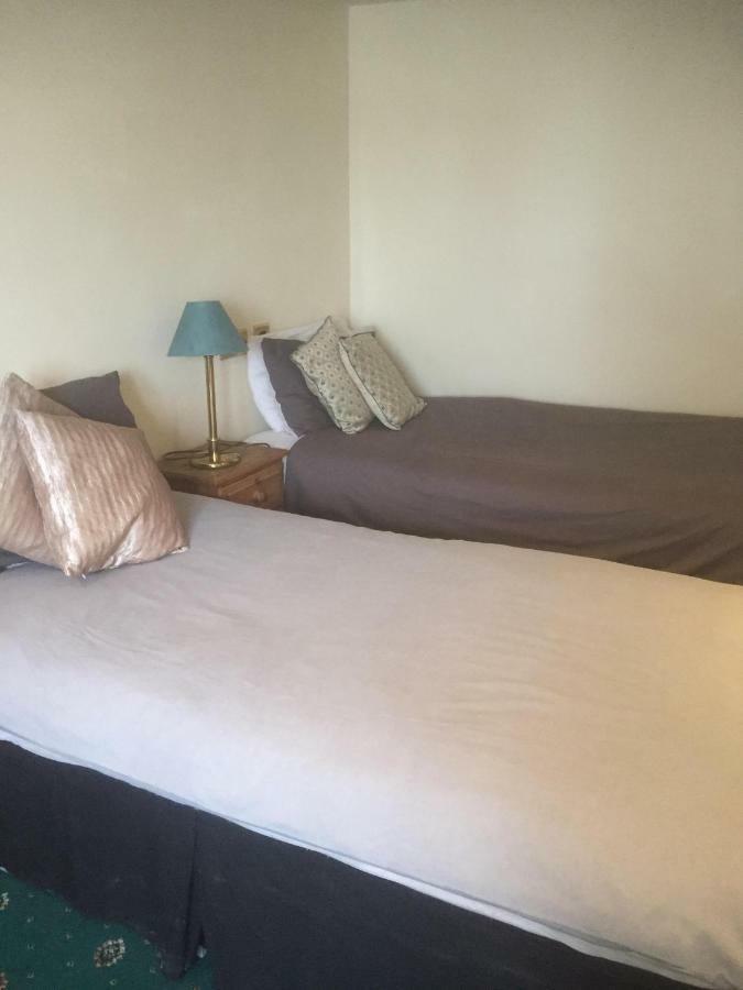 The Bear Hotel Chippenham  Luaran gambar