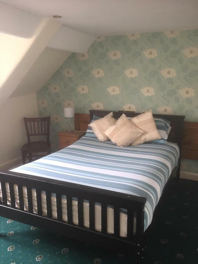 The Bear Hotel Chippenham  Luaran gambar